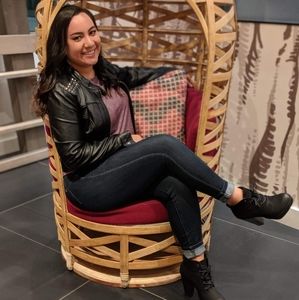 Meet your Posher, Nicole